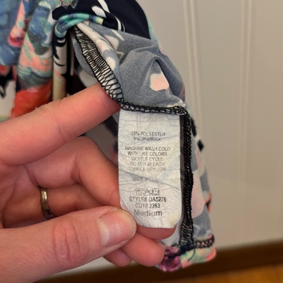 Wanna B Women’s Bright Floral High Neck Maxi Dress With Pockets Size Medium - Picture 9 of 9